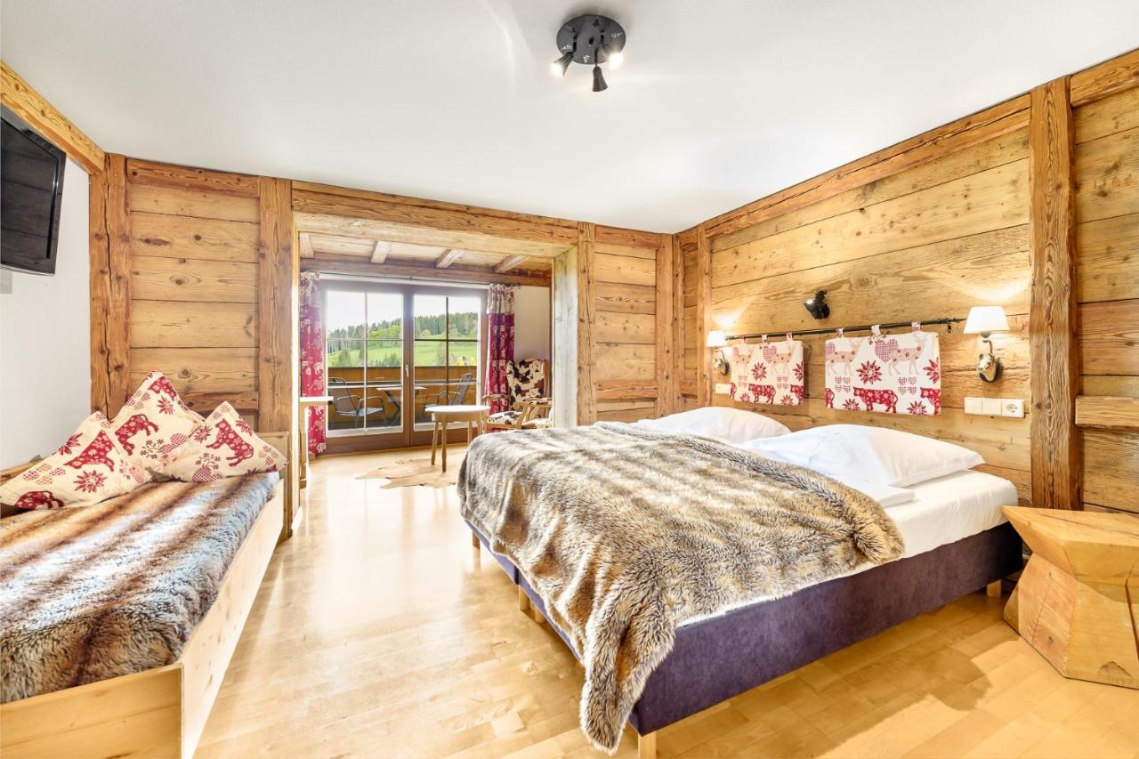 Hotel Schlehdorn เฟลด์แบร์ก ภายนอก รูปภาพ