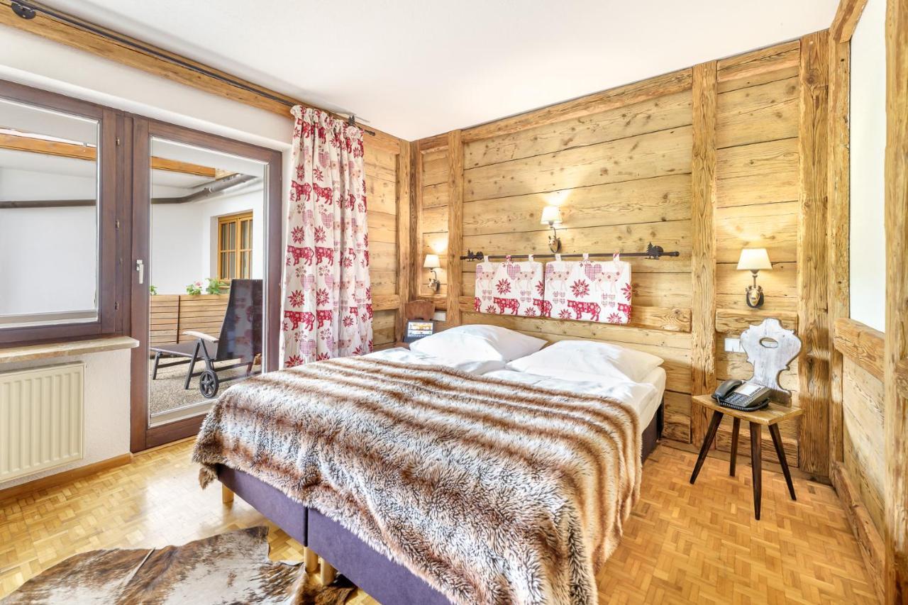 Hotel Schlehdorn เฟลด์แบร์ก ภายนอก รูปภาพ