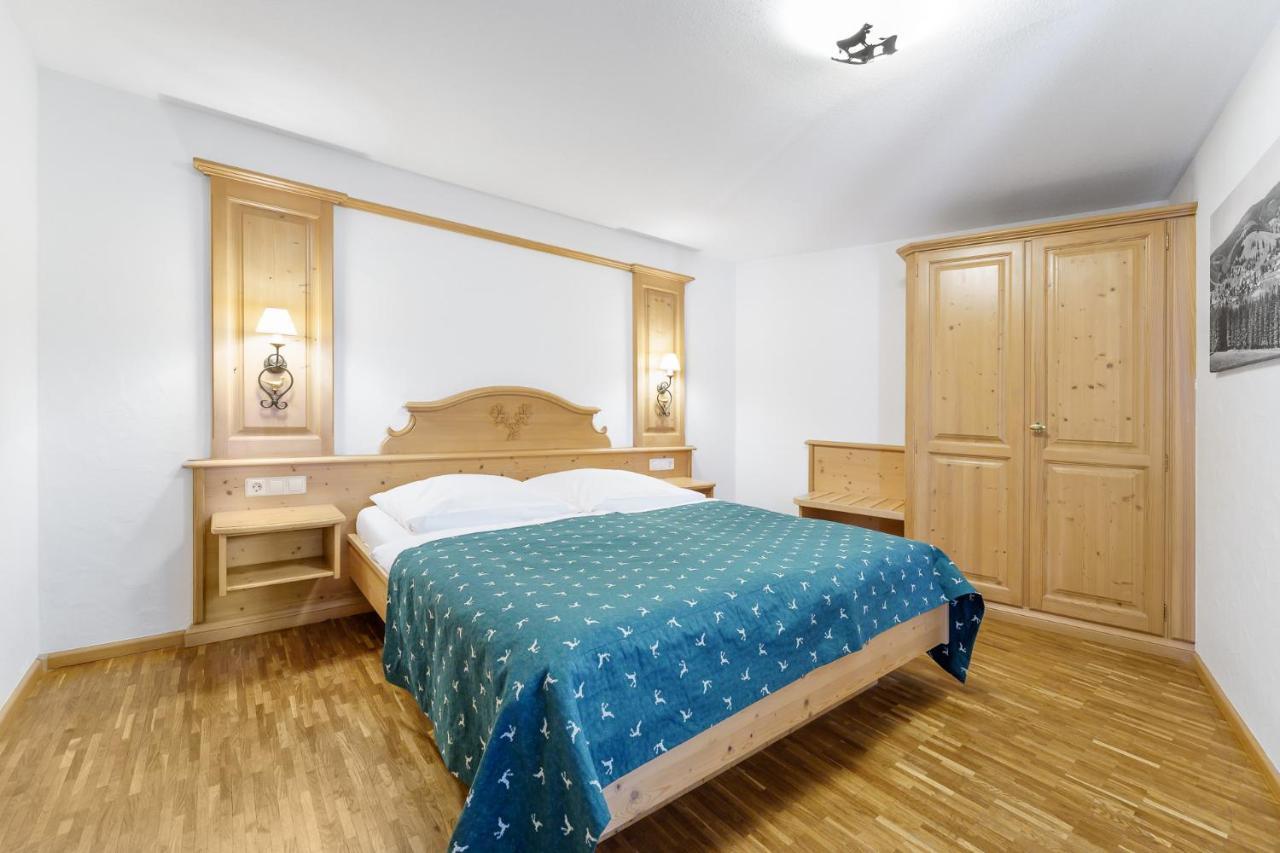 Hotel Schlehdorn เฟลด์แบร์ก ภายนอก รูปภาพ